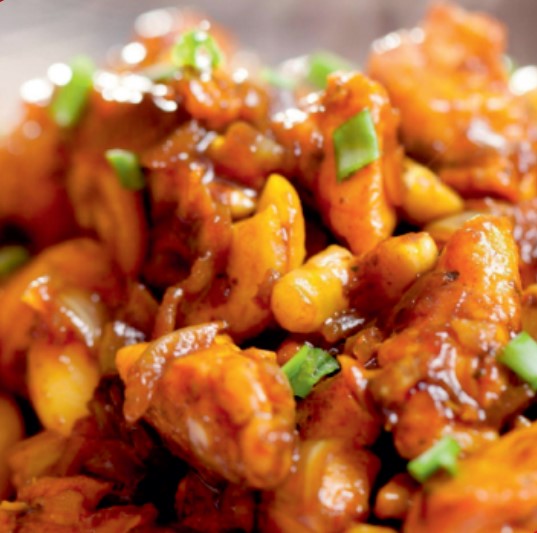 52 Жареные кусочки курицы с креветками