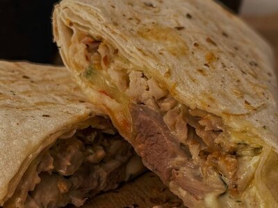 Шаурма острая со свининой