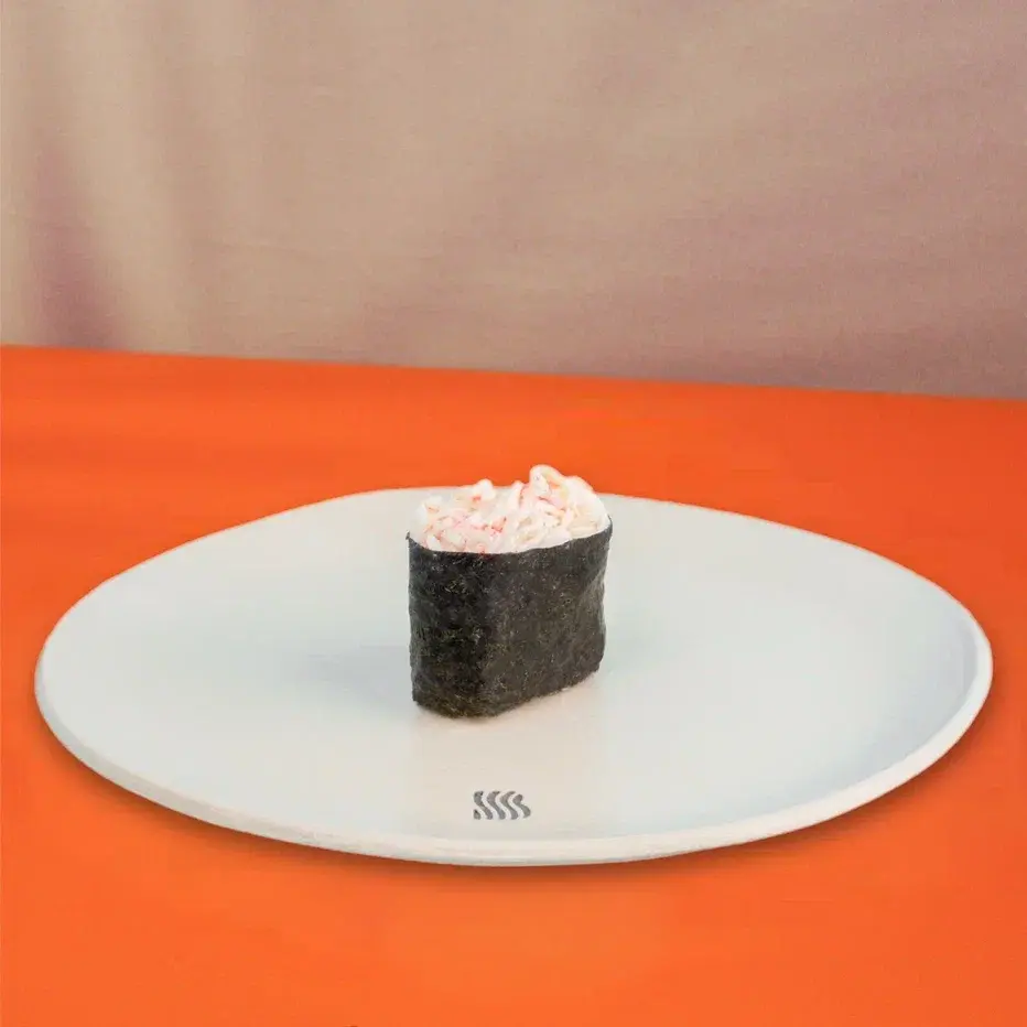 Гункан со снежным крабом