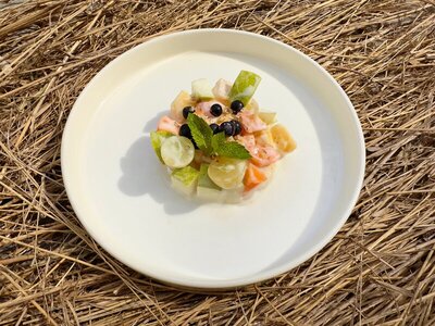 Фруктовый салат на йогурте