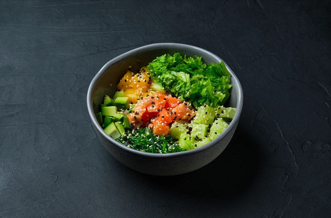 Поке с лососем