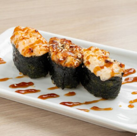 Запечённые суши с креветкой