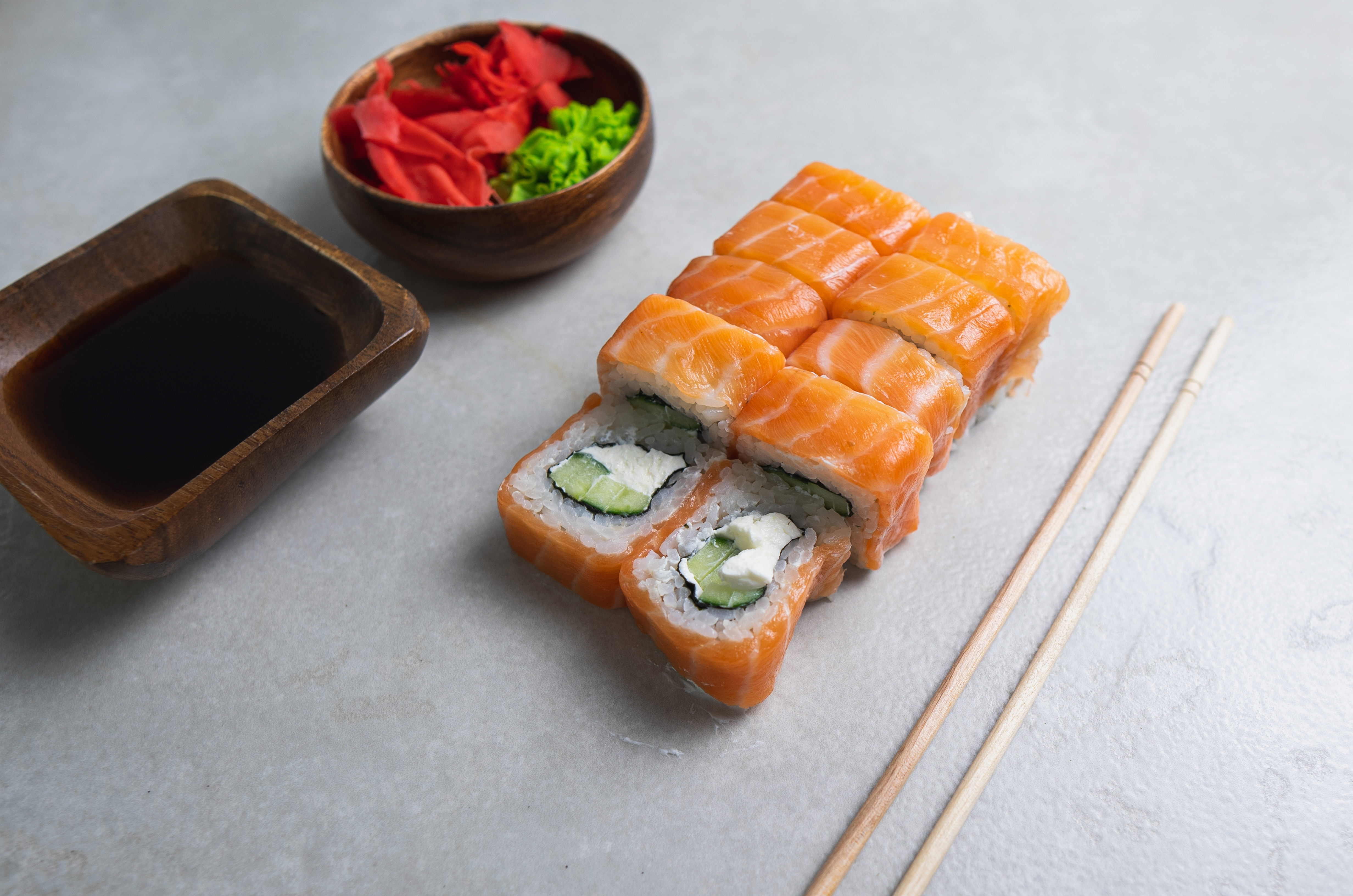 Ролл Филадельфия с Огурцом