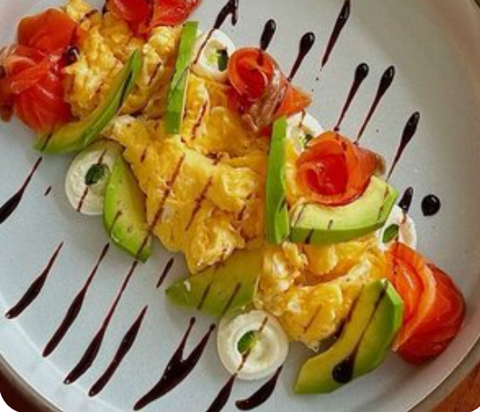 Омлет с лососем