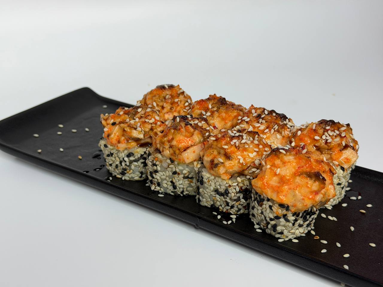 Запеченный ролл с угрем и снежным крабом