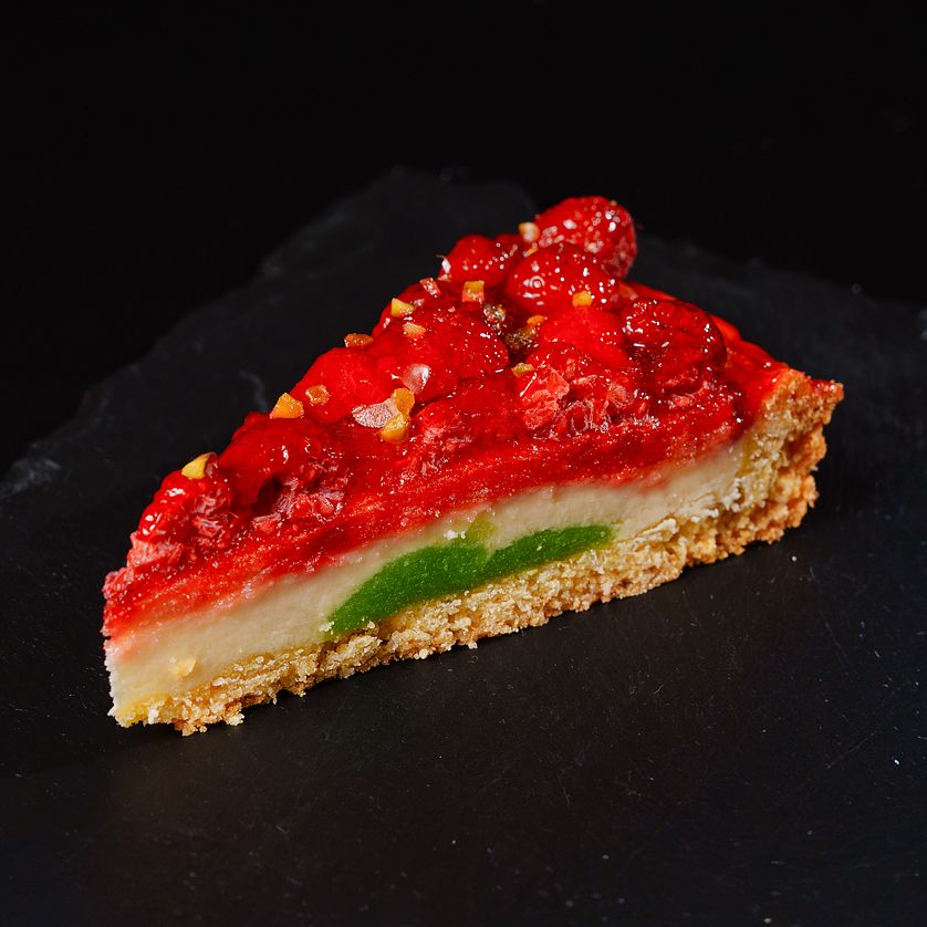 Торт малина-фисташка