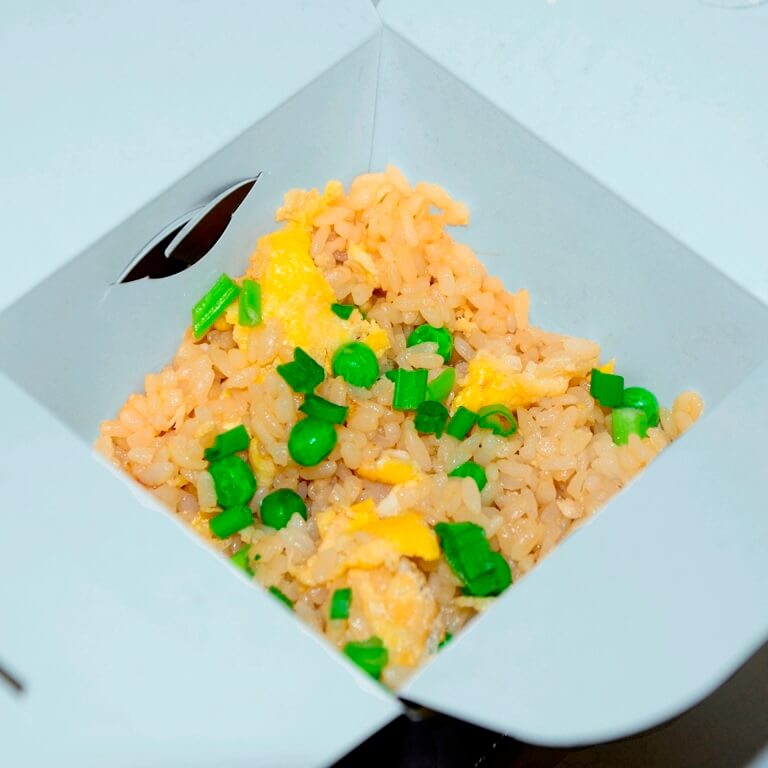 РИС С ЗЕЛЁНЫМ ГОРОШКОМ И ЯЙЦОМ