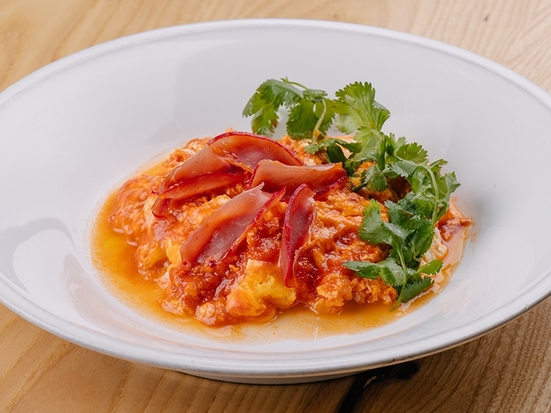 Бакинская яичница с бастурмой