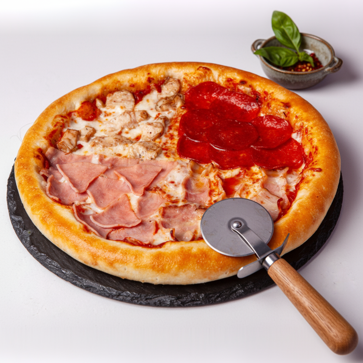 Пицца "4 мяса"