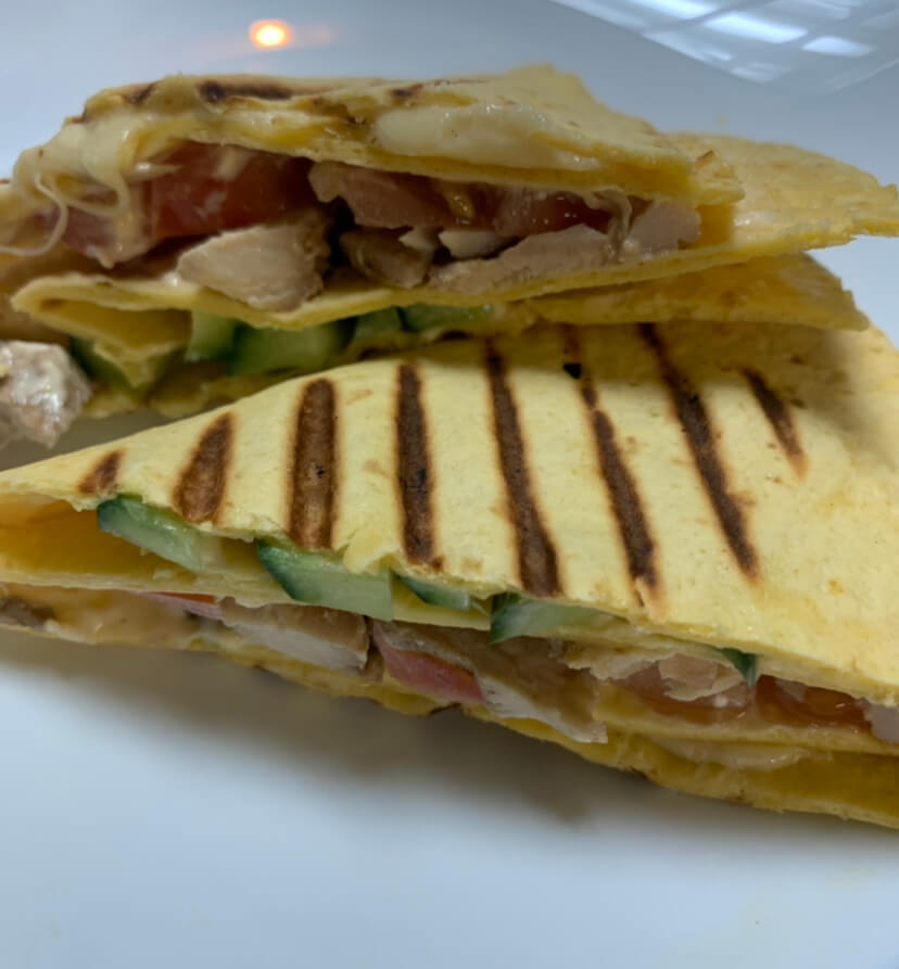 Гриль сэндвич с курицей
