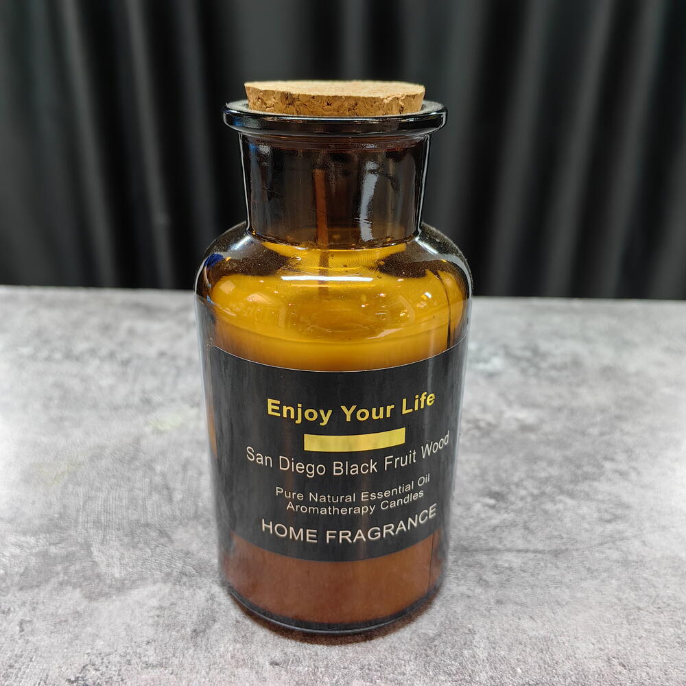 Аромасвеча в банке с древесным ароматом (код 1300)