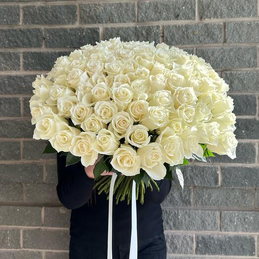 Букет из 101 розы под ленту