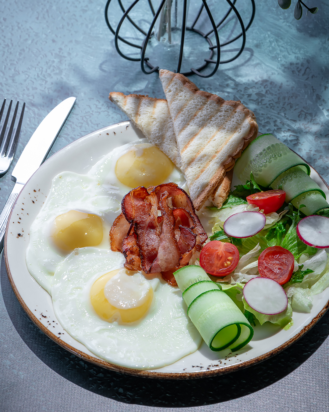 Яичница с беконом