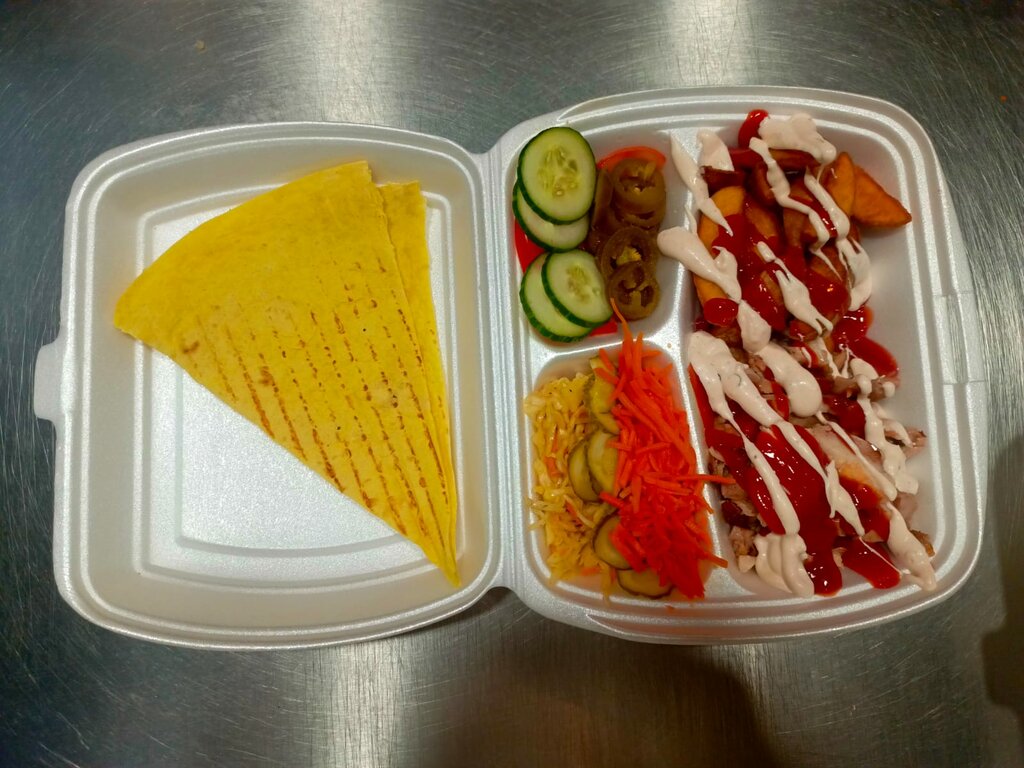 Шаурма на тарелке