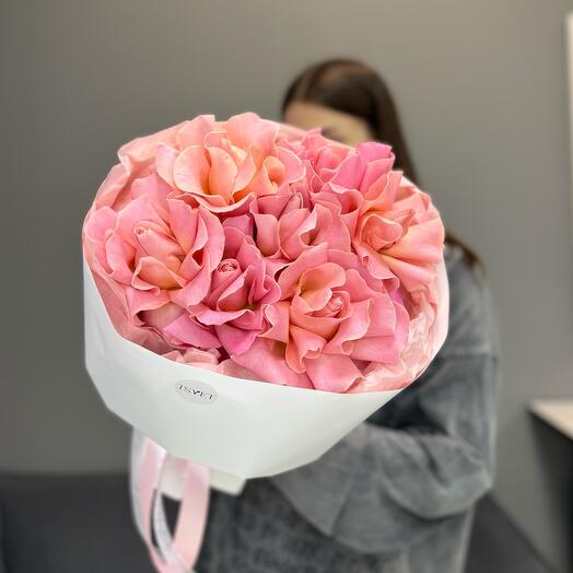 «Персиковый» букет французских роз