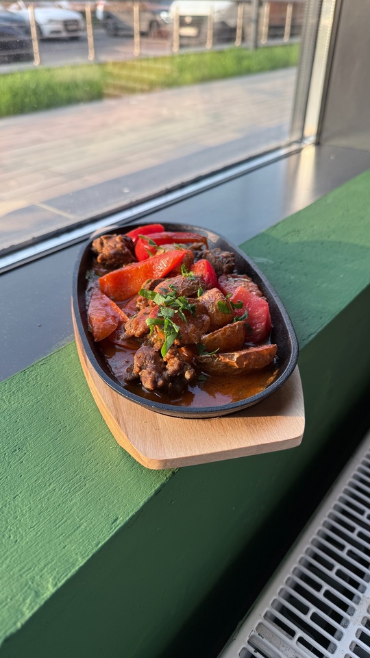 Горячая сковородка курица