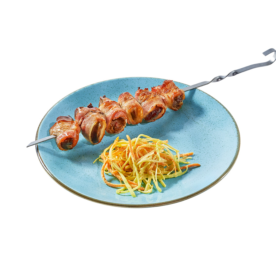 Шашлык из куриной печени в беконе