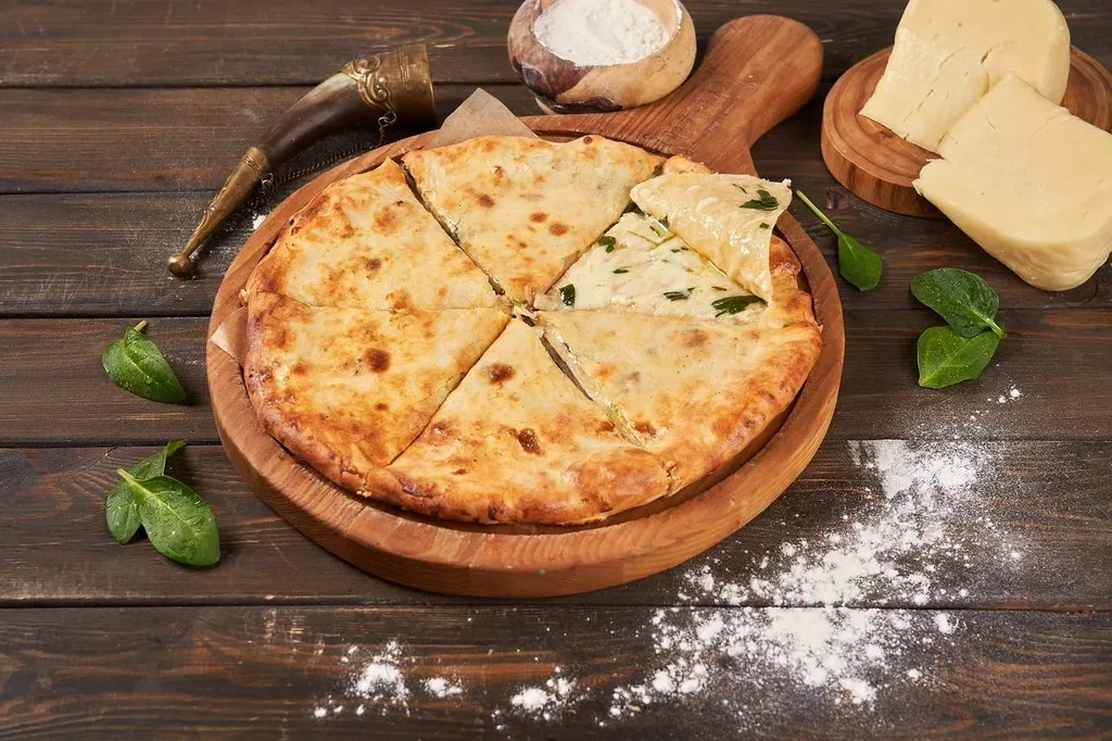 Хачапури с сыром и шпинатом