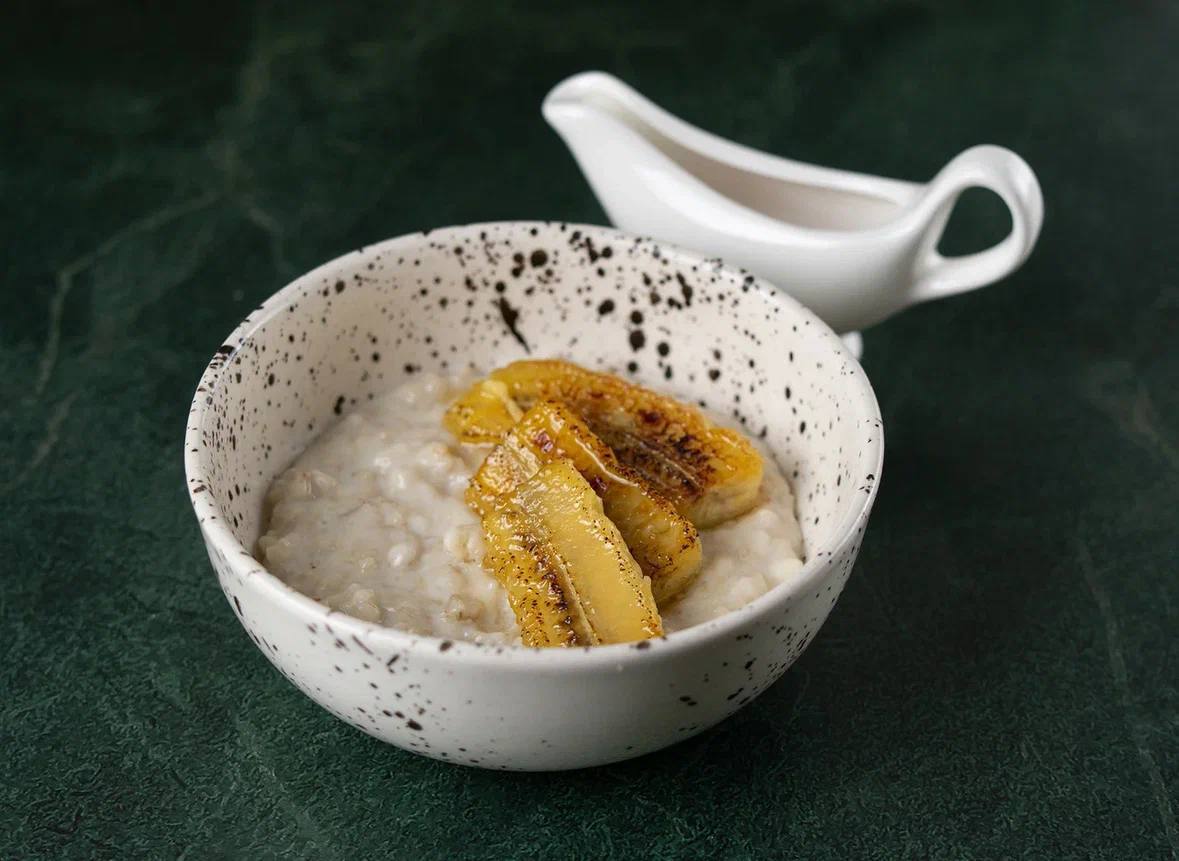 Овсяная каша с бананом