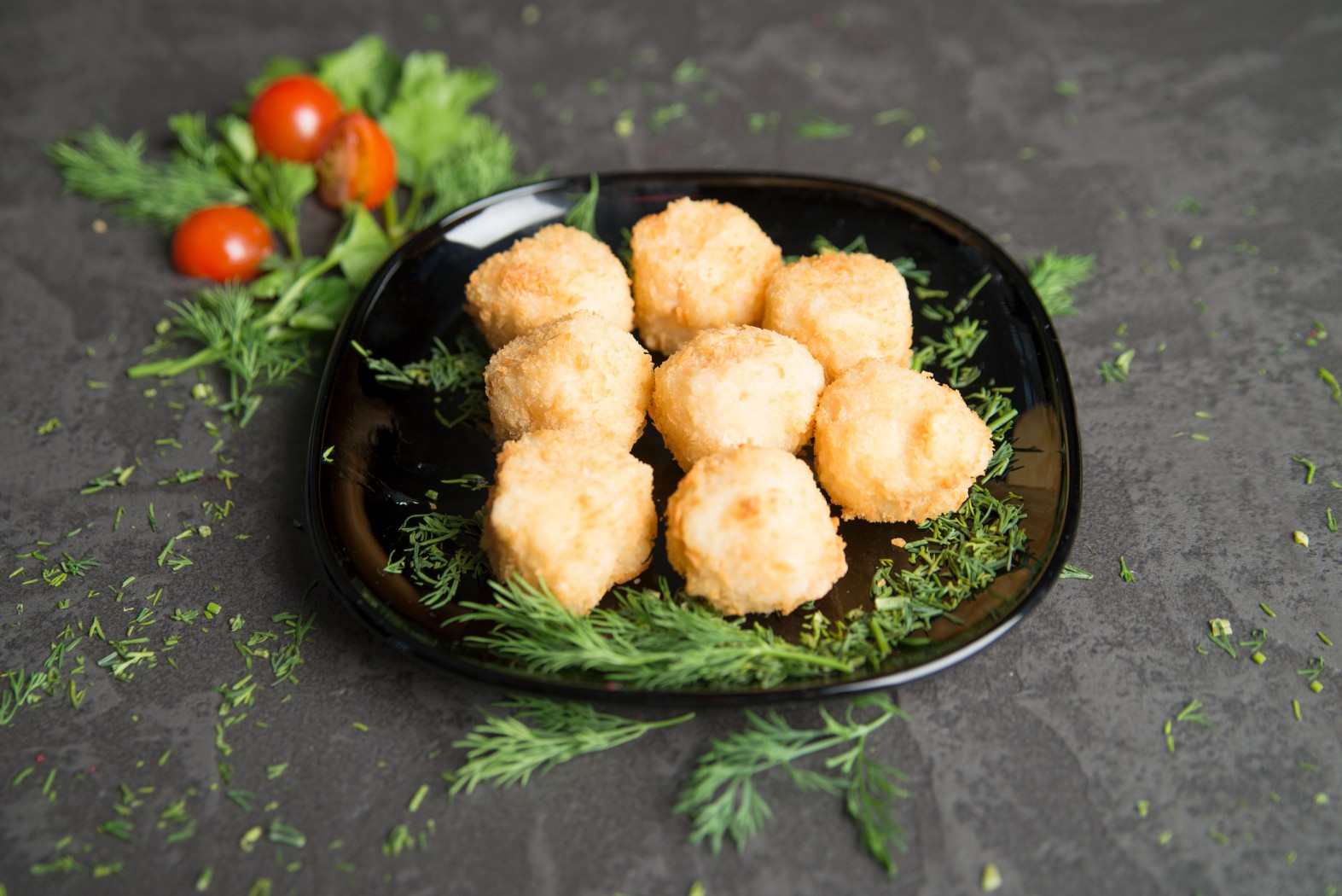 Горячие шарики с курицей
