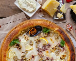 Пицца с морепродуктами