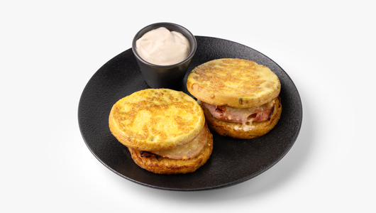 Драники картофельные с омлетом, ветчиной и сыром