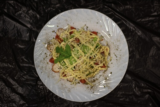 Салат «Цезарь с курицей»