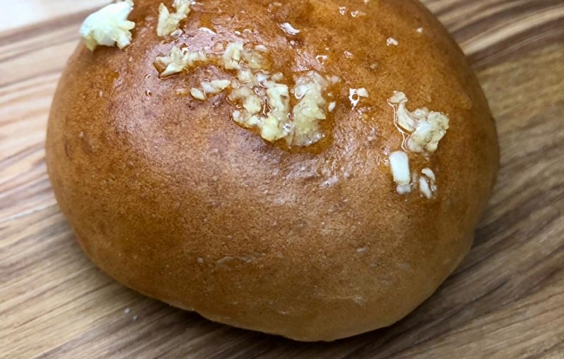 Пампушка с чесноком