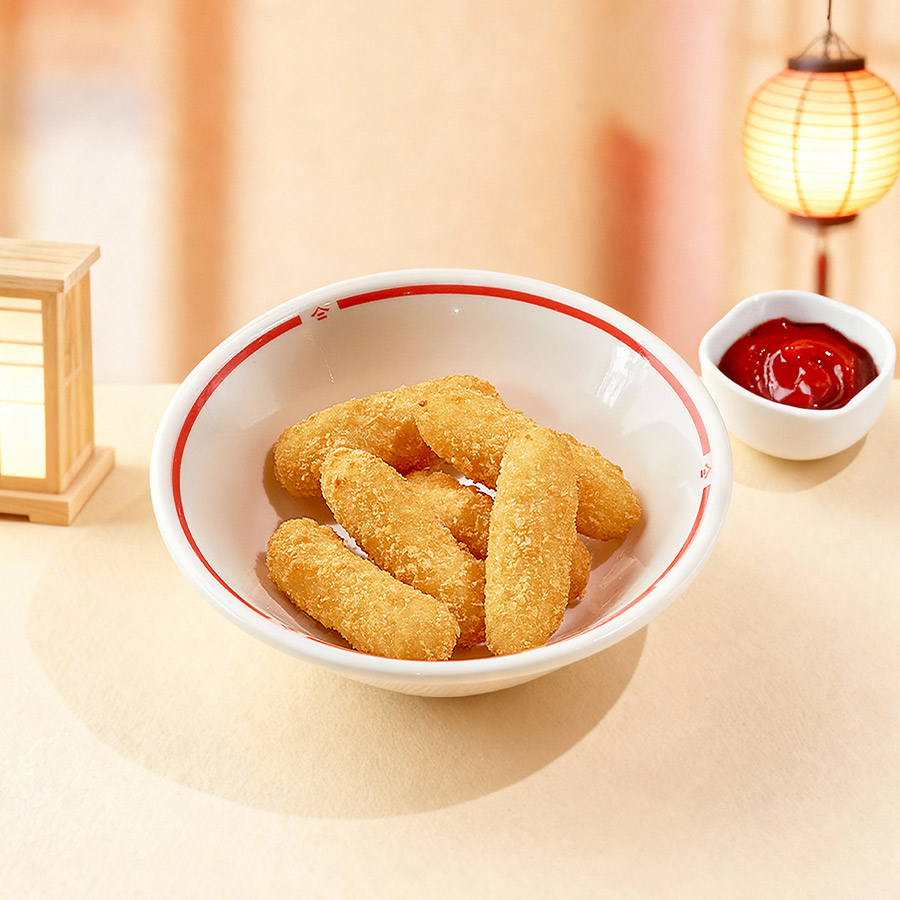 Сырные палочки с клюквенным соусом