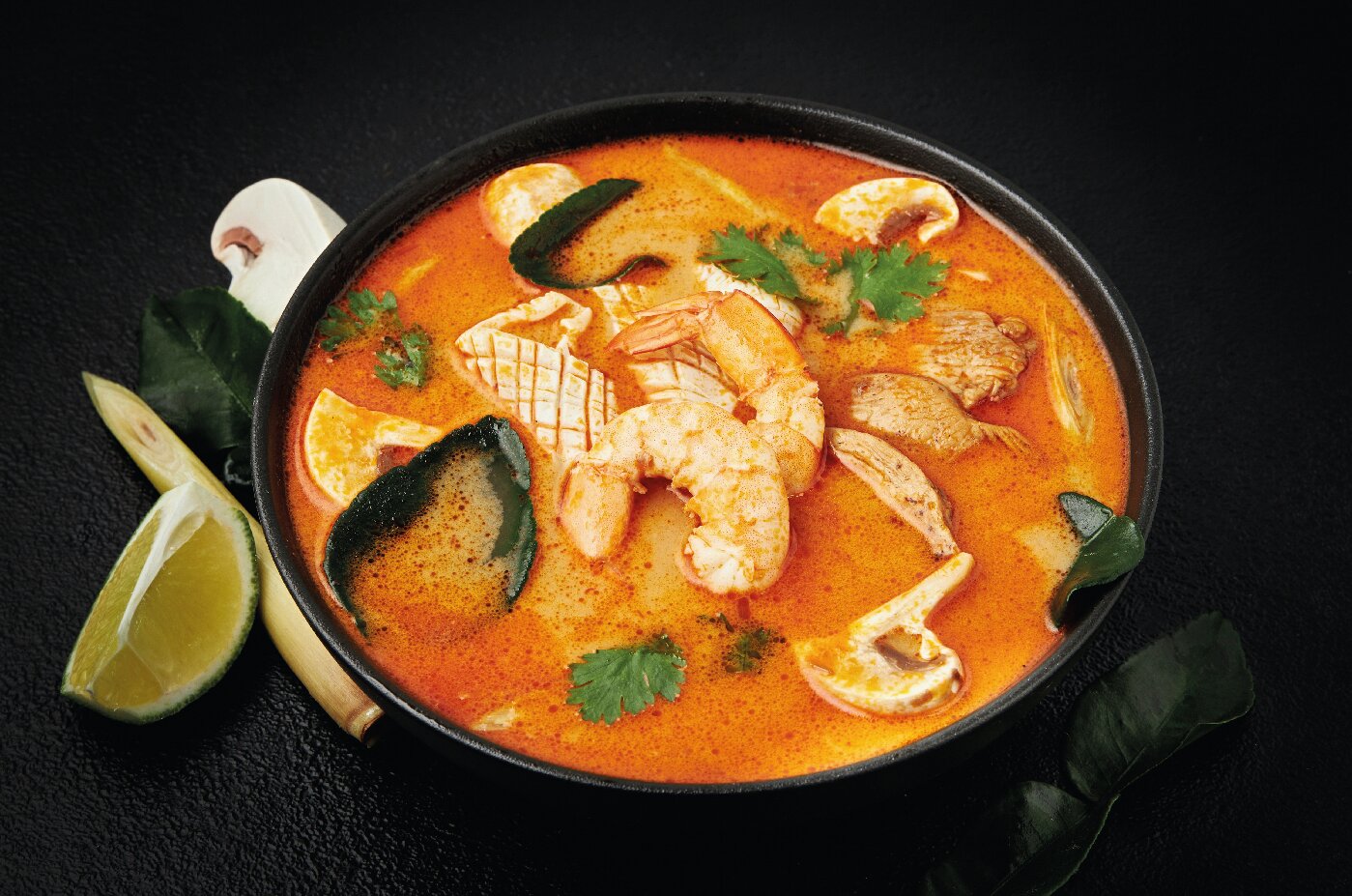 Том - ям с морепродуктами