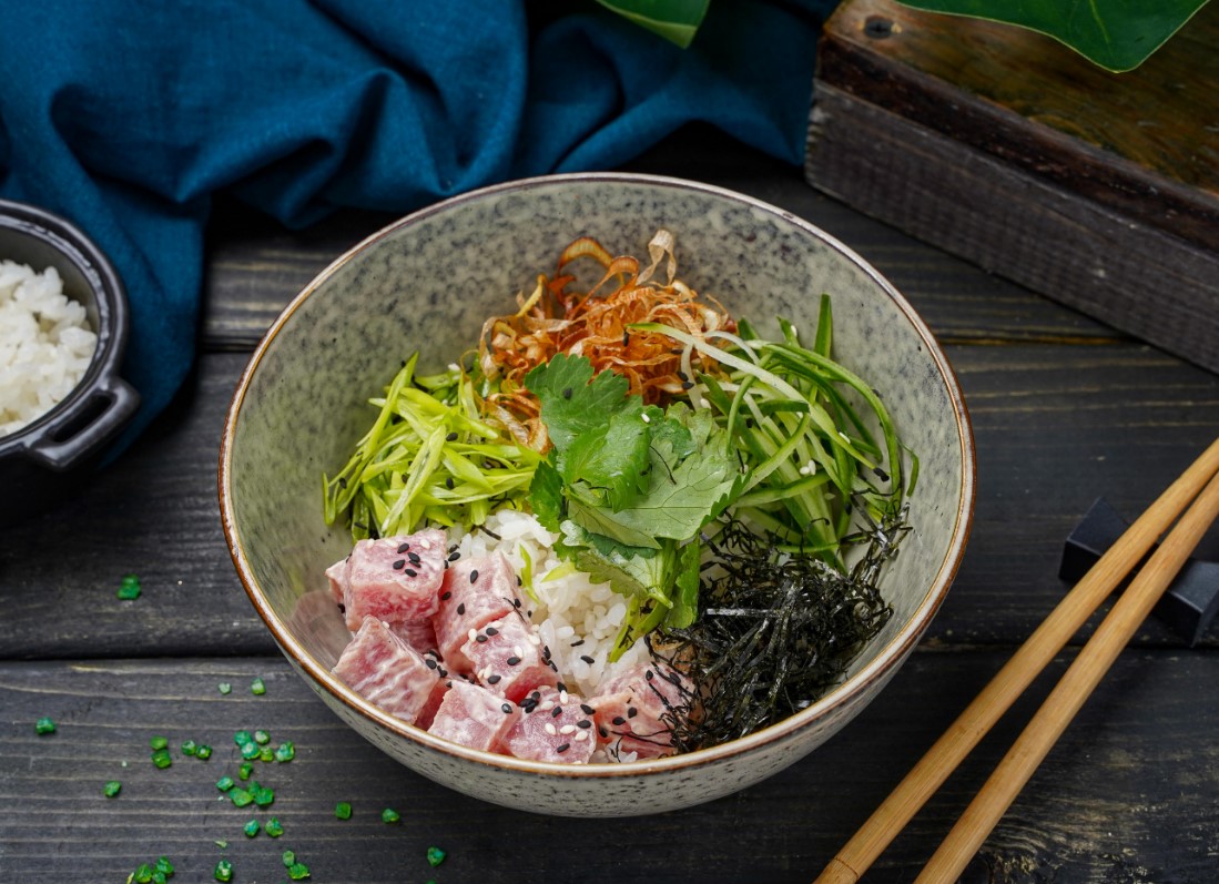 Поке с тунцом