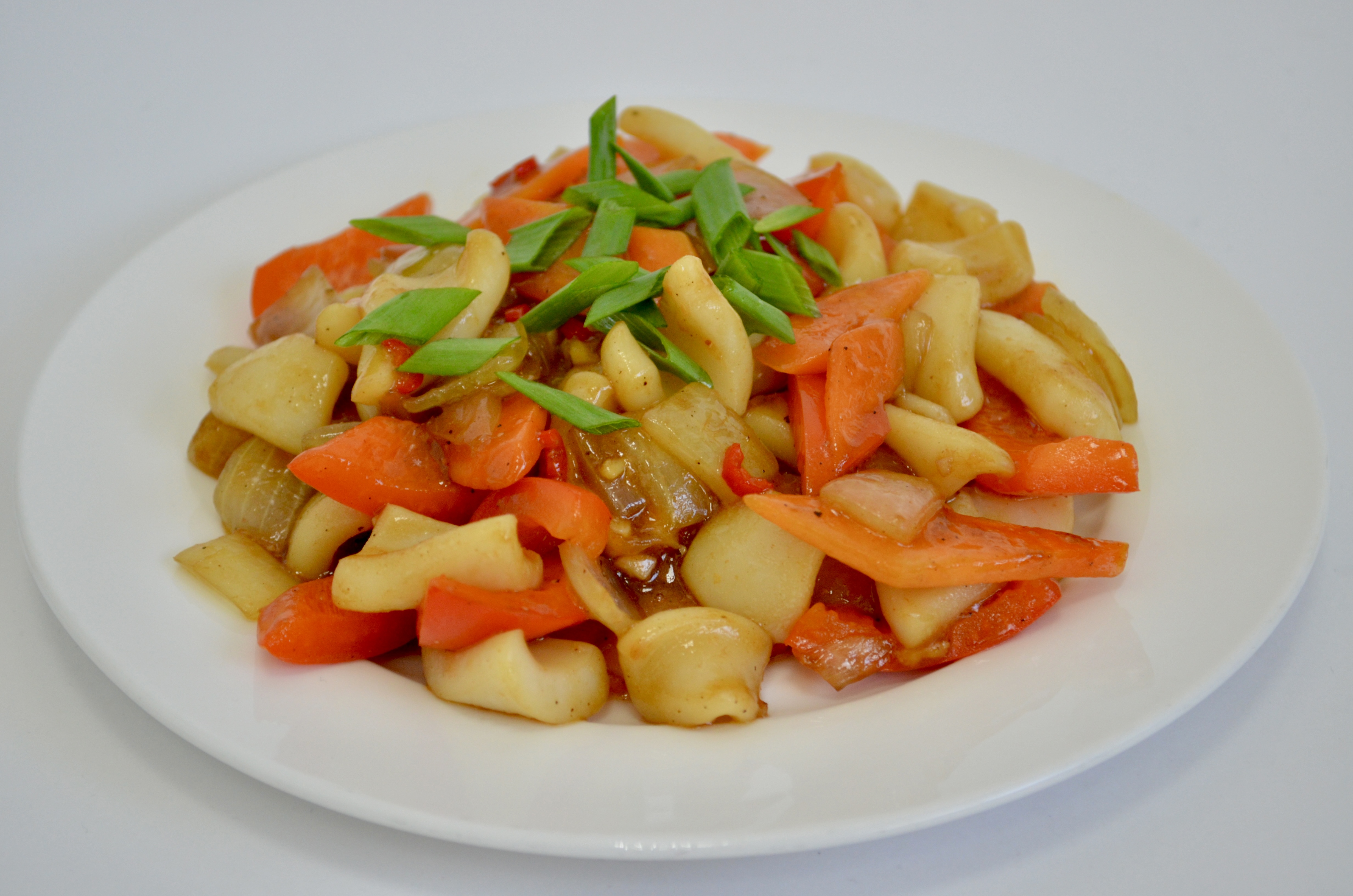 Кальмар с овощами