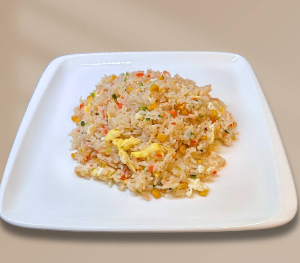 Рис с овощами и яйцом