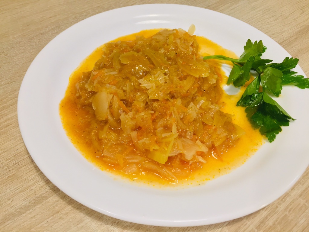 Капуста тушеная