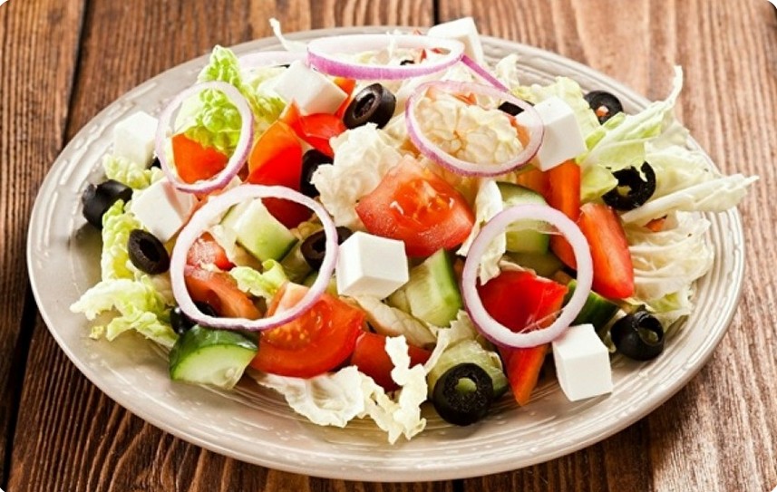 Салат греческий