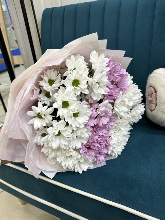 Большой букет из ромашек