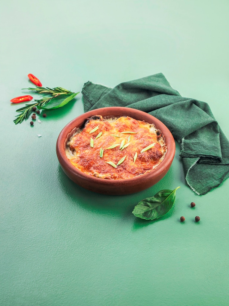 Запечённые шампиньоны с сыром Сулугуни