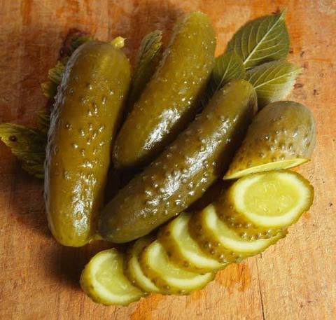 Огурчик маринованный к пицце