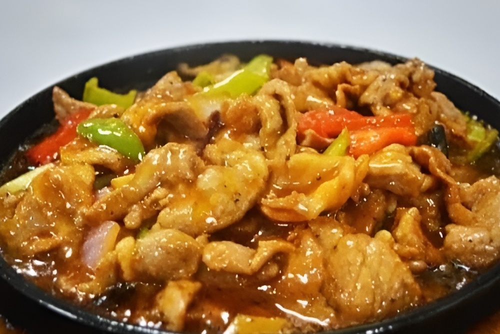 15 Ламен жареный Морепродукты, яичная л