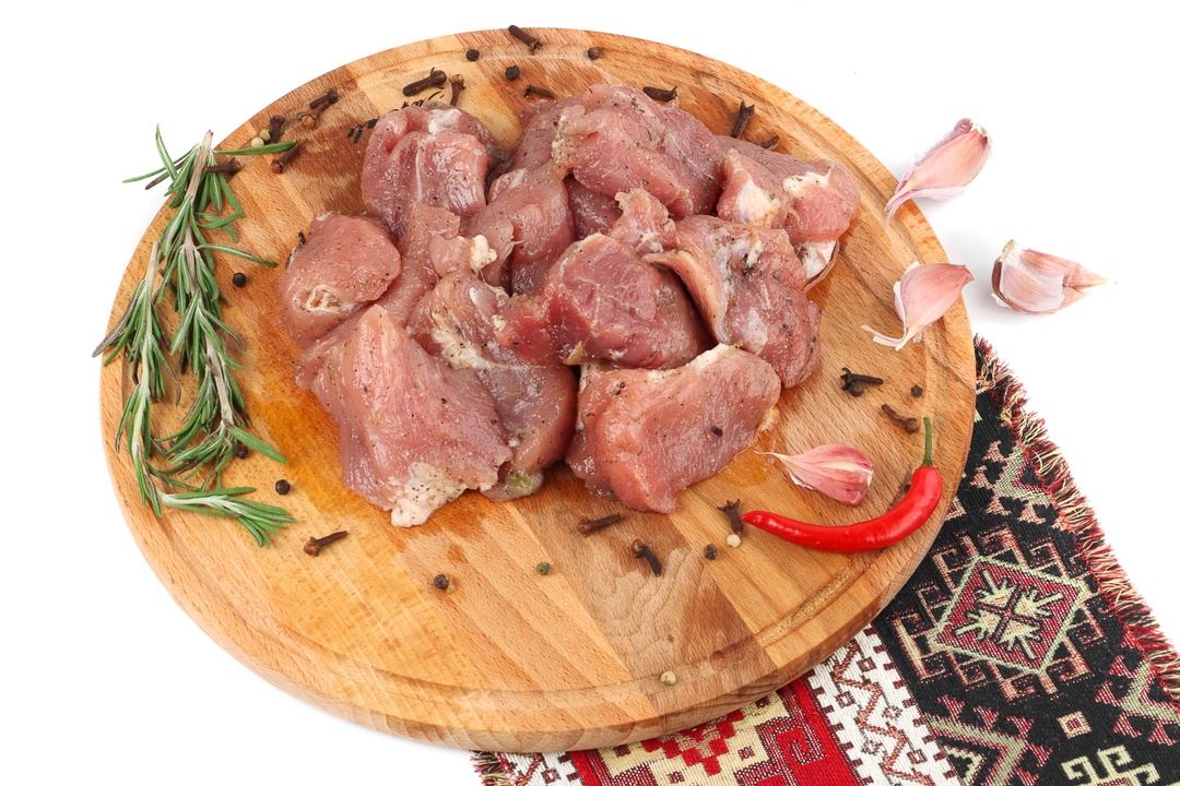 Мясо окорока свинины в маринаде 1кг