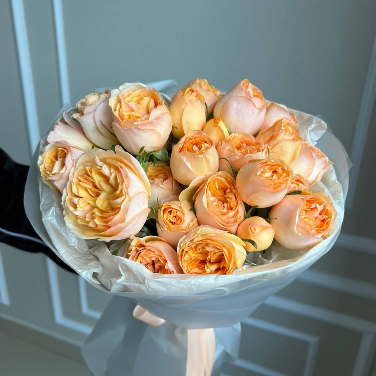 Моно букет из кустовых роз 53 (предзаказ)