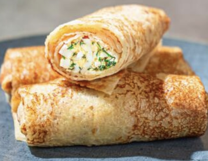 Блинчик с яйцом и зеленью 