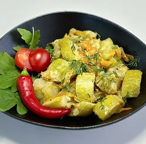 Кабачки с овощами