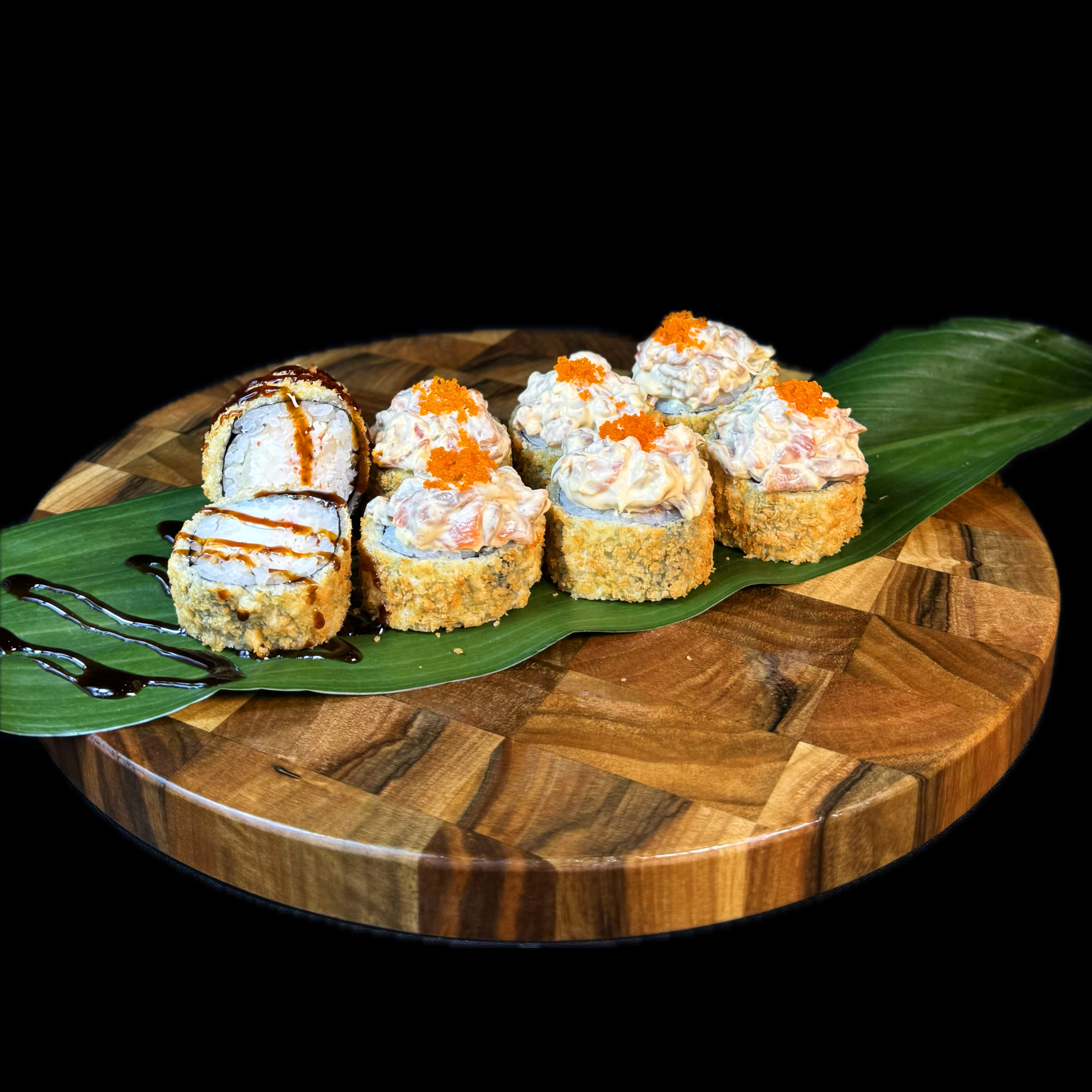 Темпура с крабом, лососем и соусом унаги