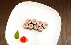 Маки с тунцом