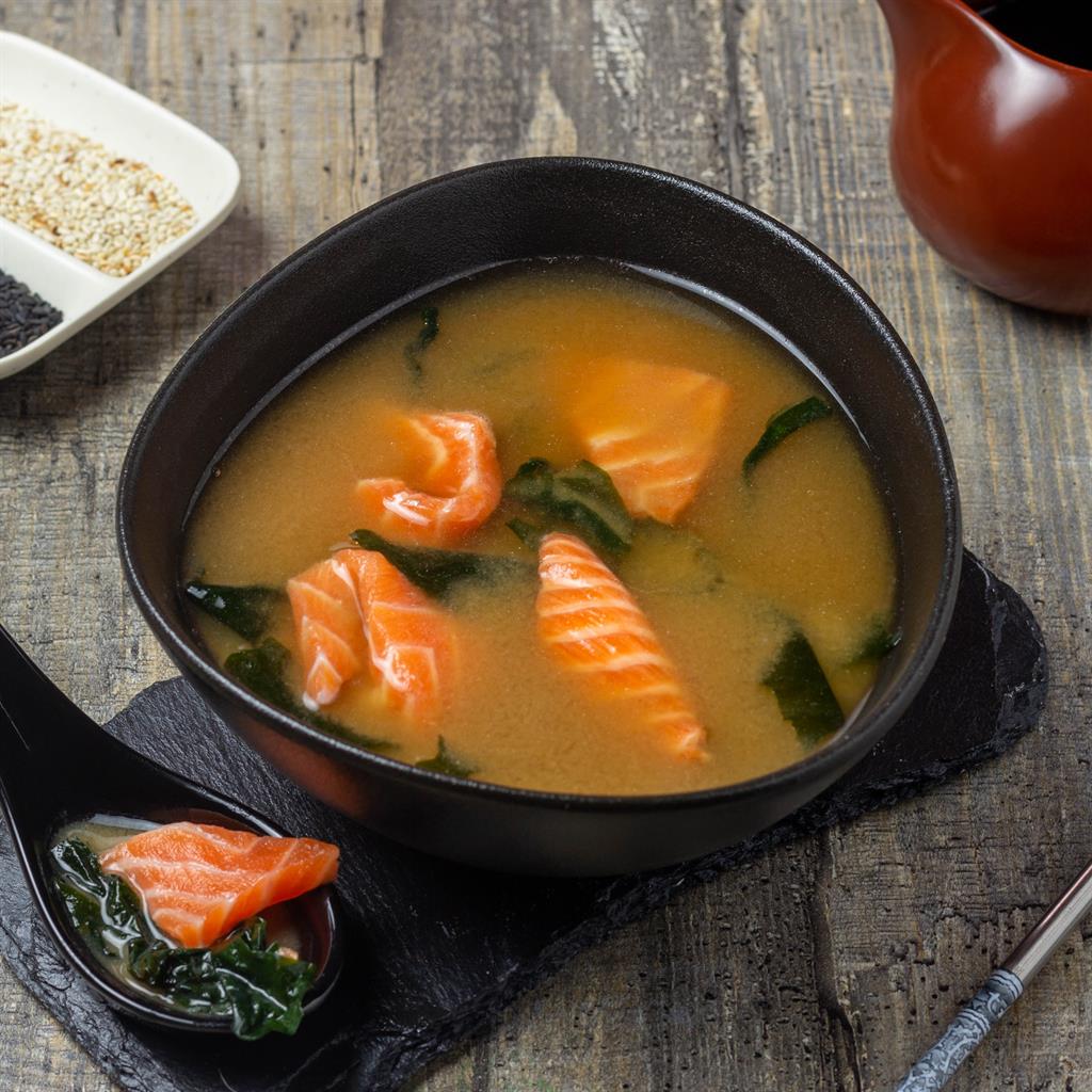 Суп с лососем