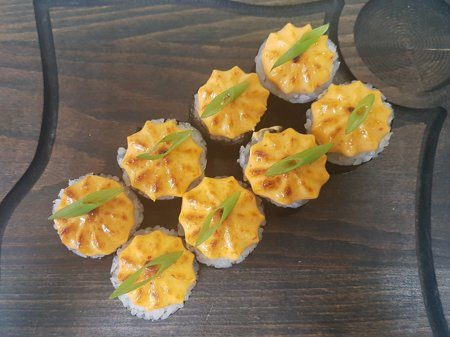 Ролл запеченный с курицей (острый)