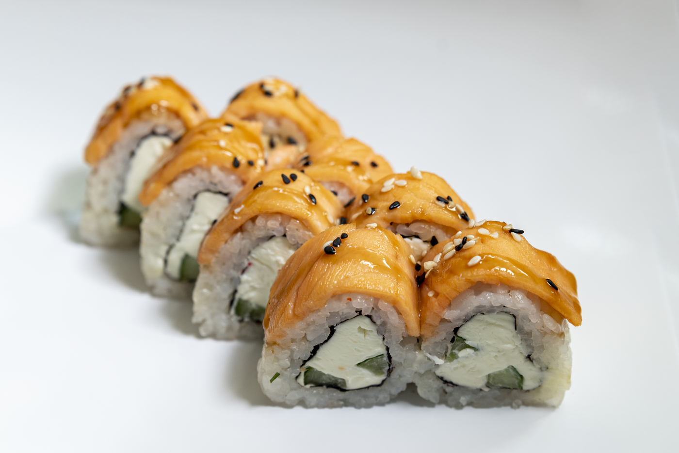 Запечённый ролл Филадельфия с крабом