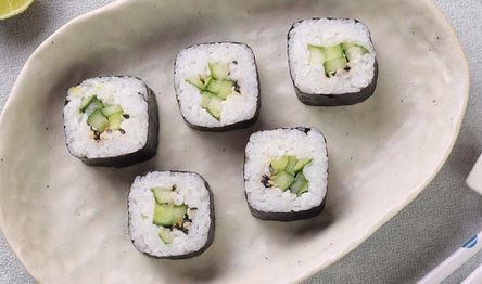 Ролл с огурцом