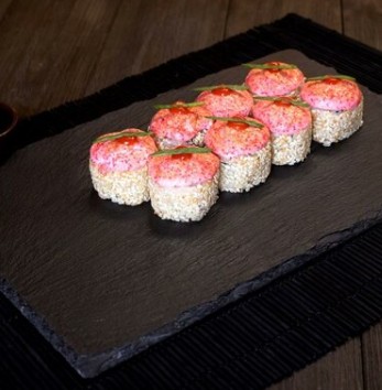 Ролл креветка в яки соусе